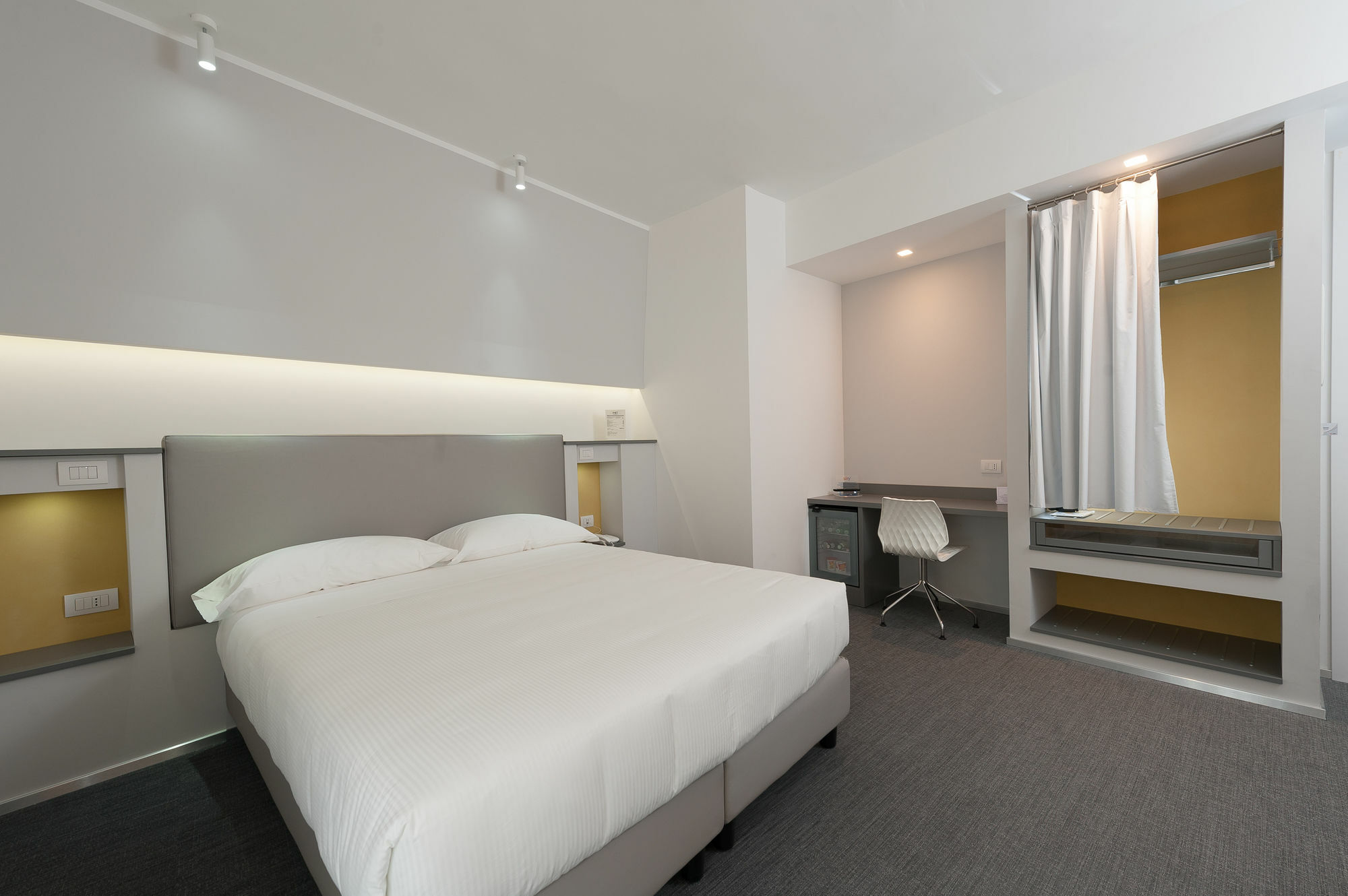 Executive Inn Boutique Hotel Brindisi Luaran gambar